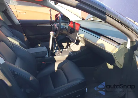 2023 Tesla Model 3 Long Range Dual Motor All-Wheel Drive z USA, uszkodzony, nr VIN 5YJ3E1EB8PF708944